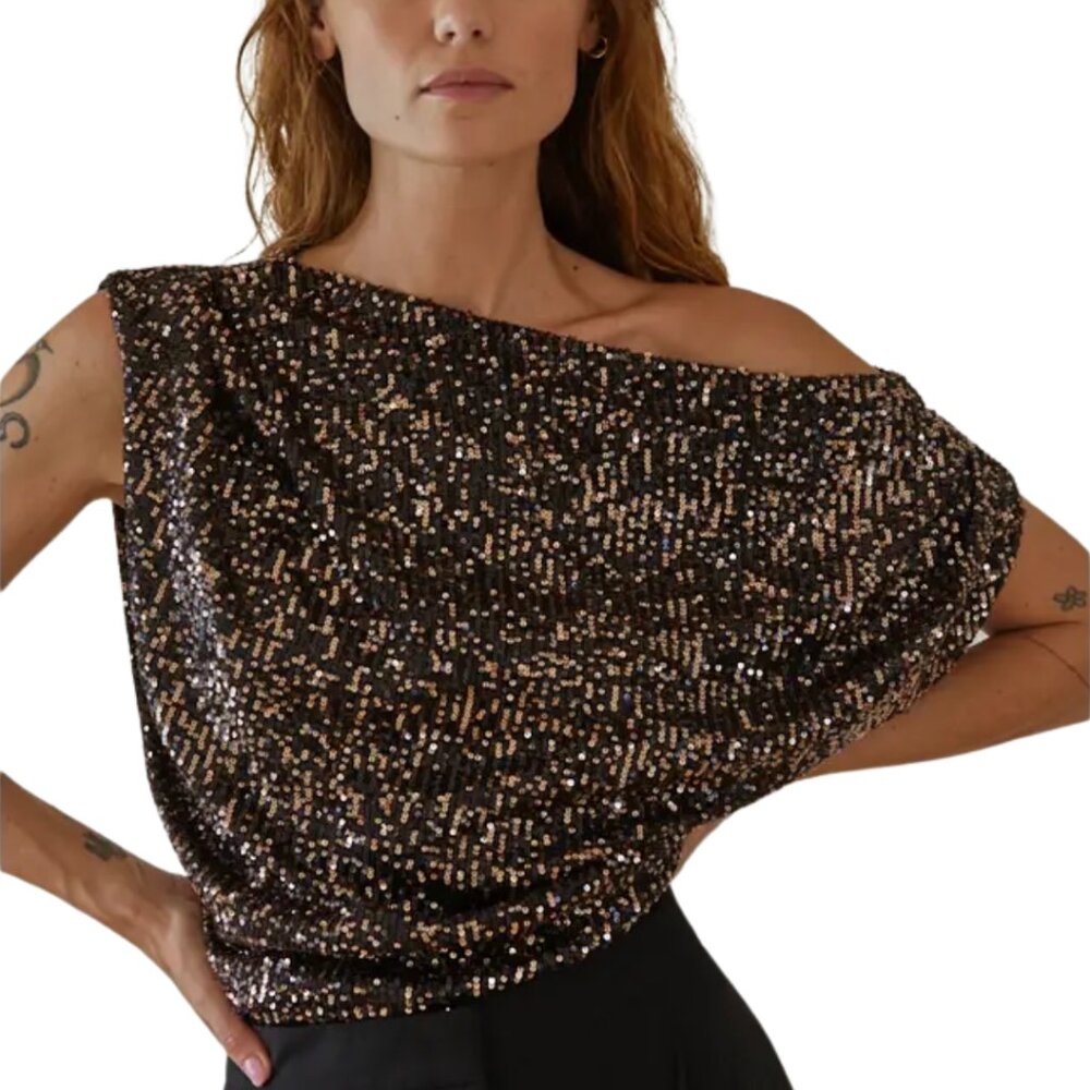 NWT. Night Out Sequin Top. Size M.